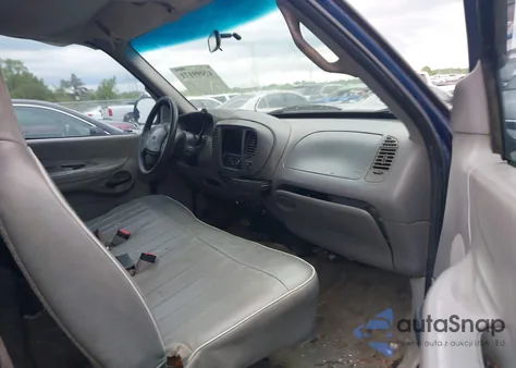 1997 Ford F-150 Standard/Xl/Xlt z USA, uszkodzony, nr VIN 2FTDF1720VCA47154